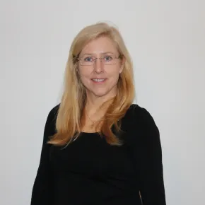 headshot of woman